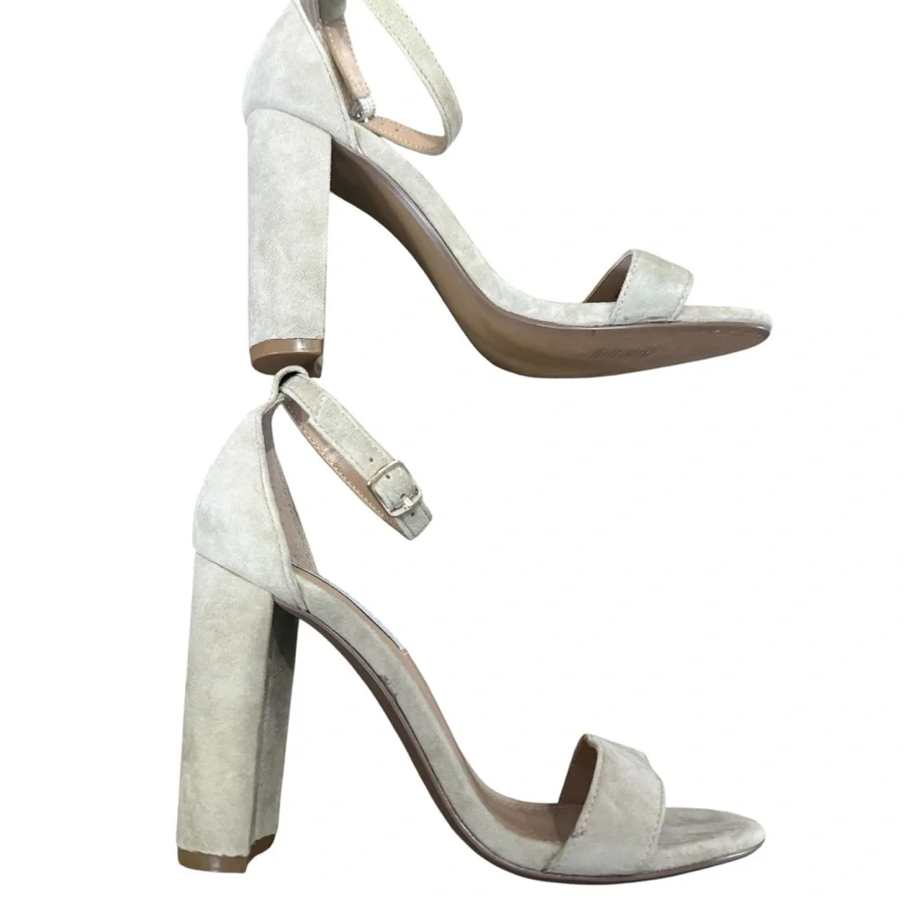 Steve Madden Carrson Sandals / Block Heels Size 7 in Grey/Taupe Suede Leather